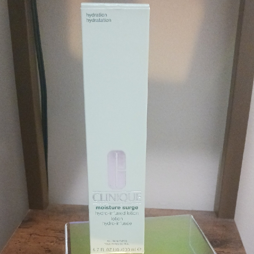 Clinique White Moisturizing Skincare Essential